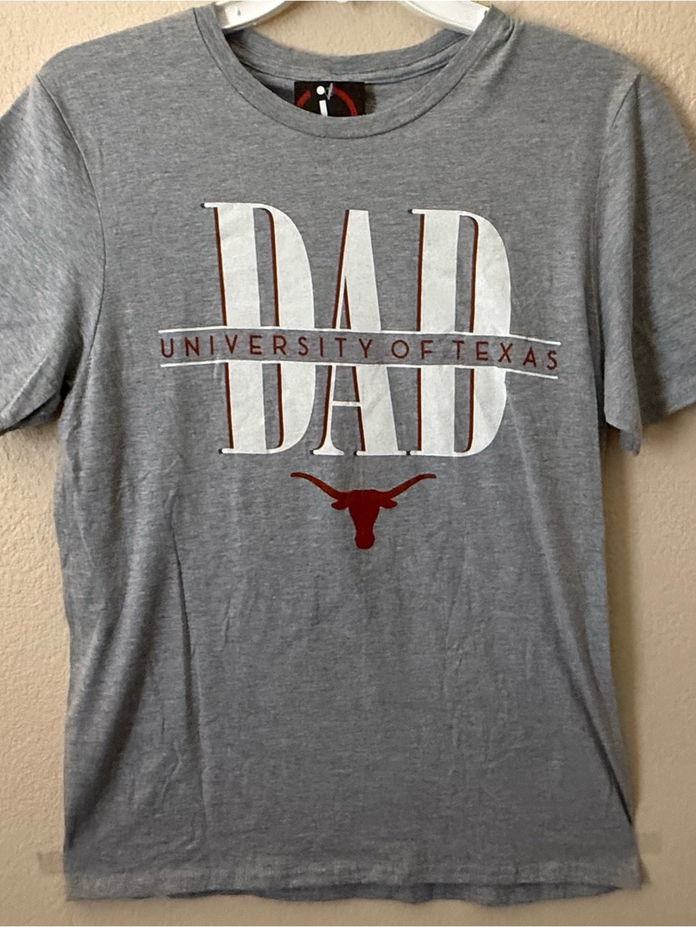 University of Texas Longhorns Dad TShirt Mens Small One UT Austin NEW